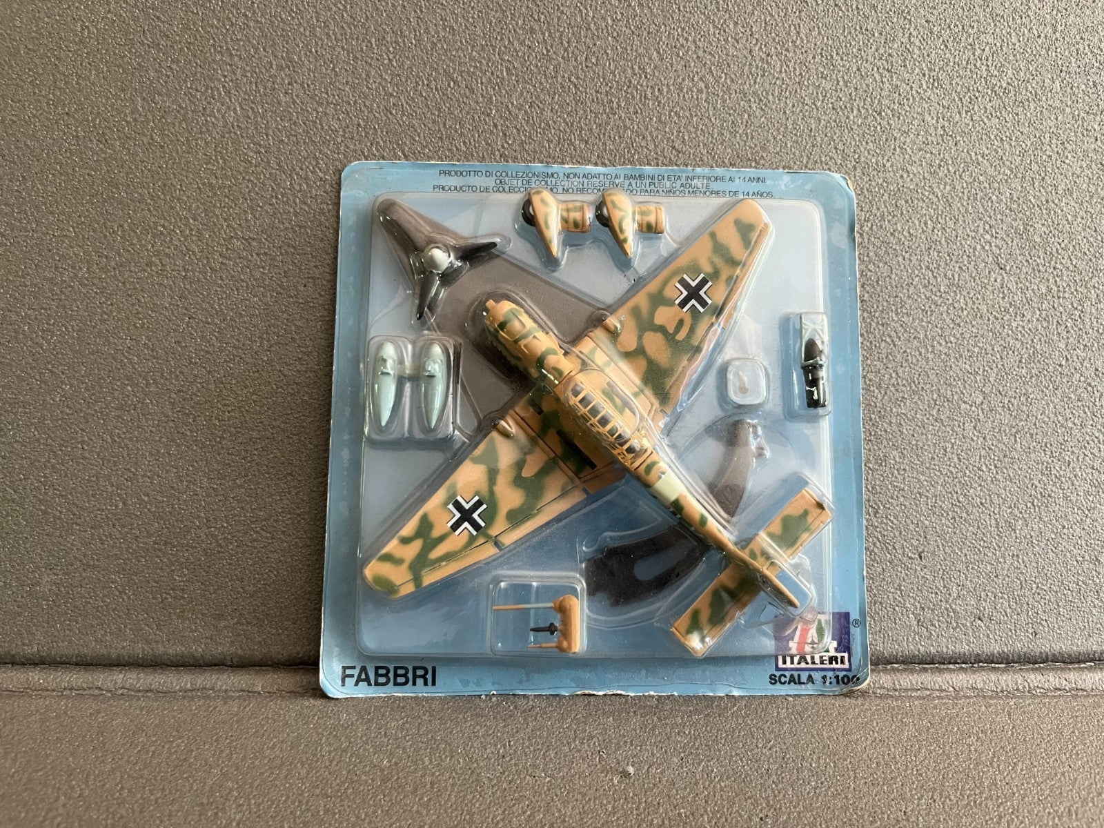 Avion miniature Militaire Ju-87r Fabbri Italeri 1/100