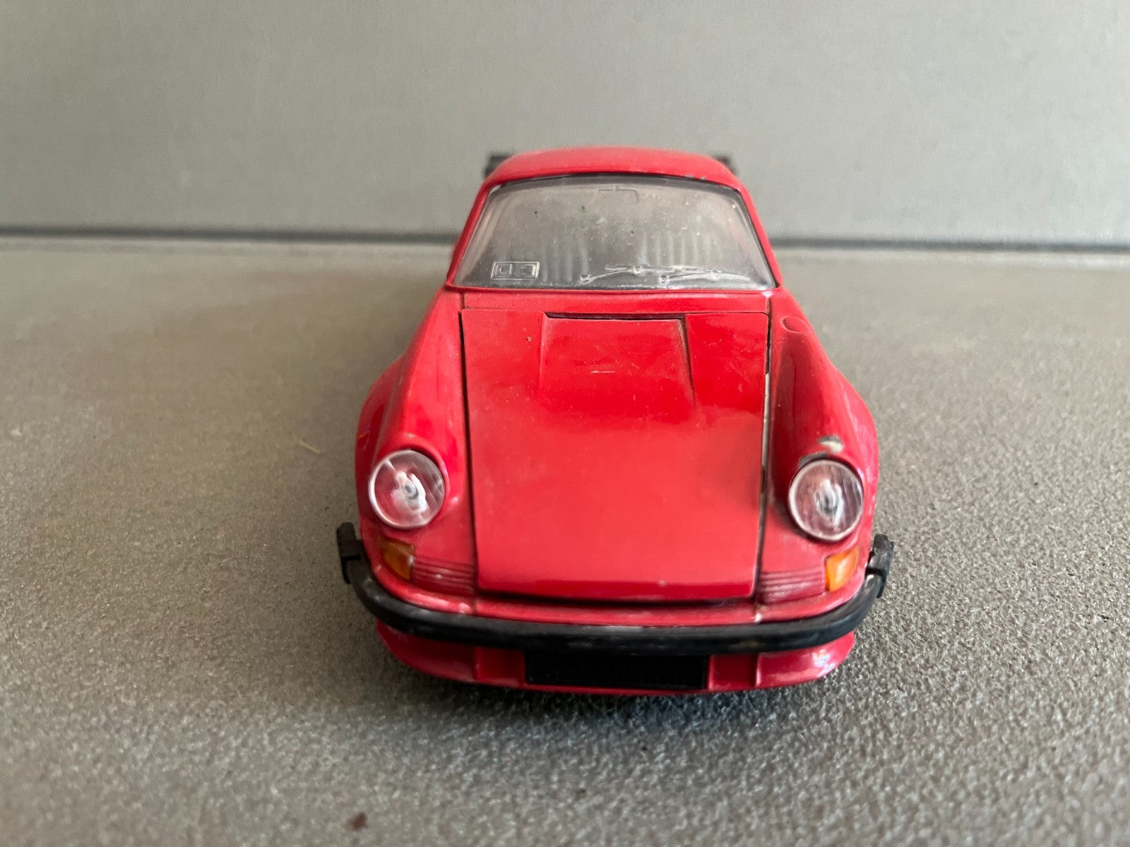 Ancienne Miniature Voiture Porsche 911 1/24 Burago