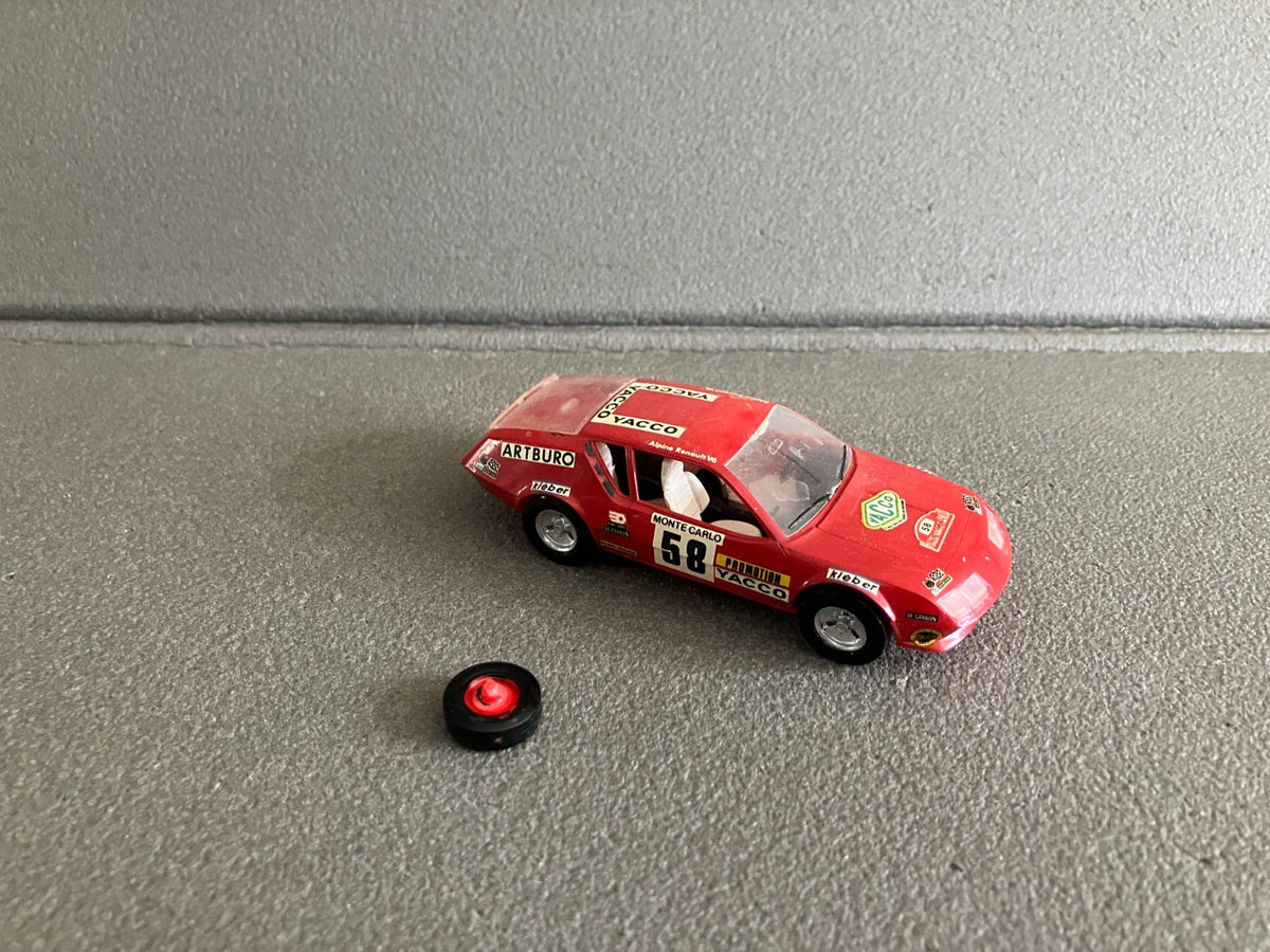 Ancienne Voiture Miniature Kit Plastique monté Renault Alpine A310 Rallye 1/43