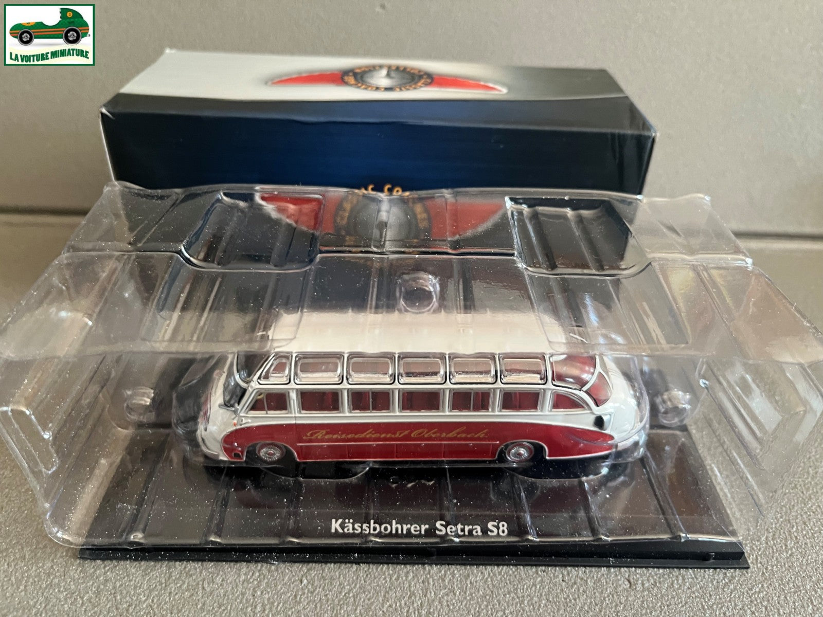 Voiture miniature Kassbohrer Setra S8 Autobus Bus Autocar Atlas 1/72