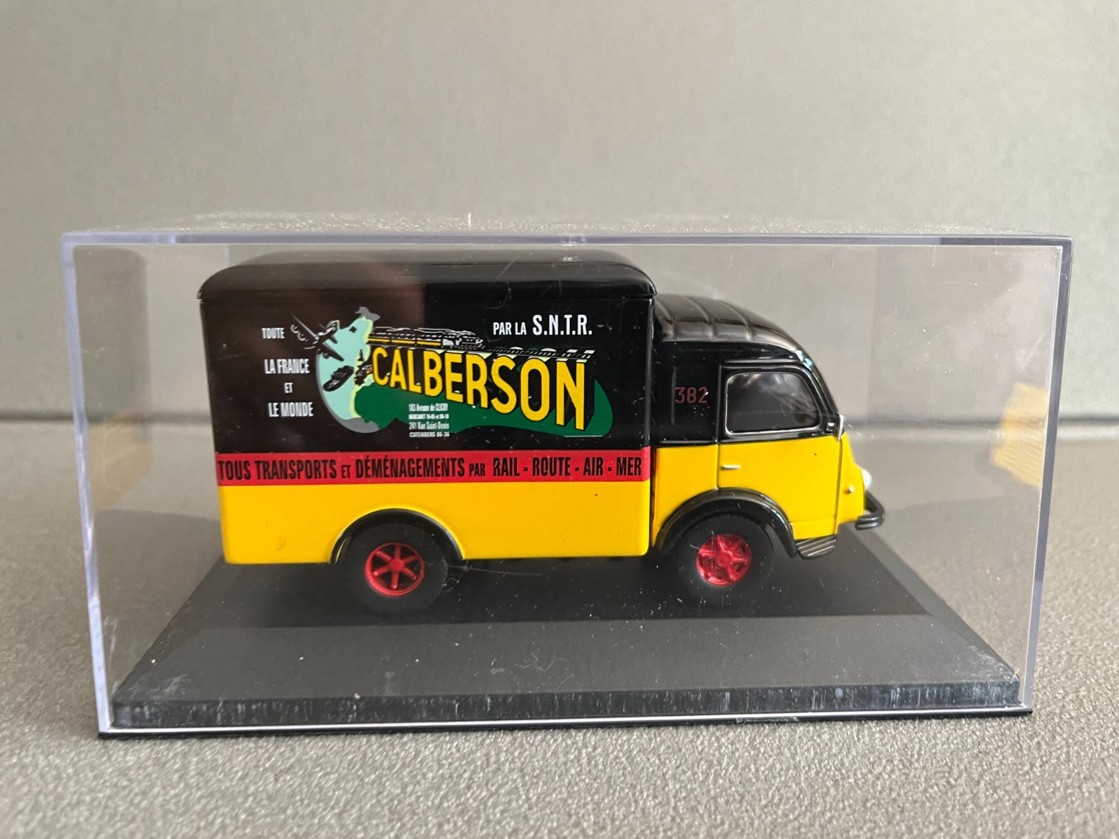 Voiture Miniature Camion Publicitaire Renault Galion Calberson au 1/43