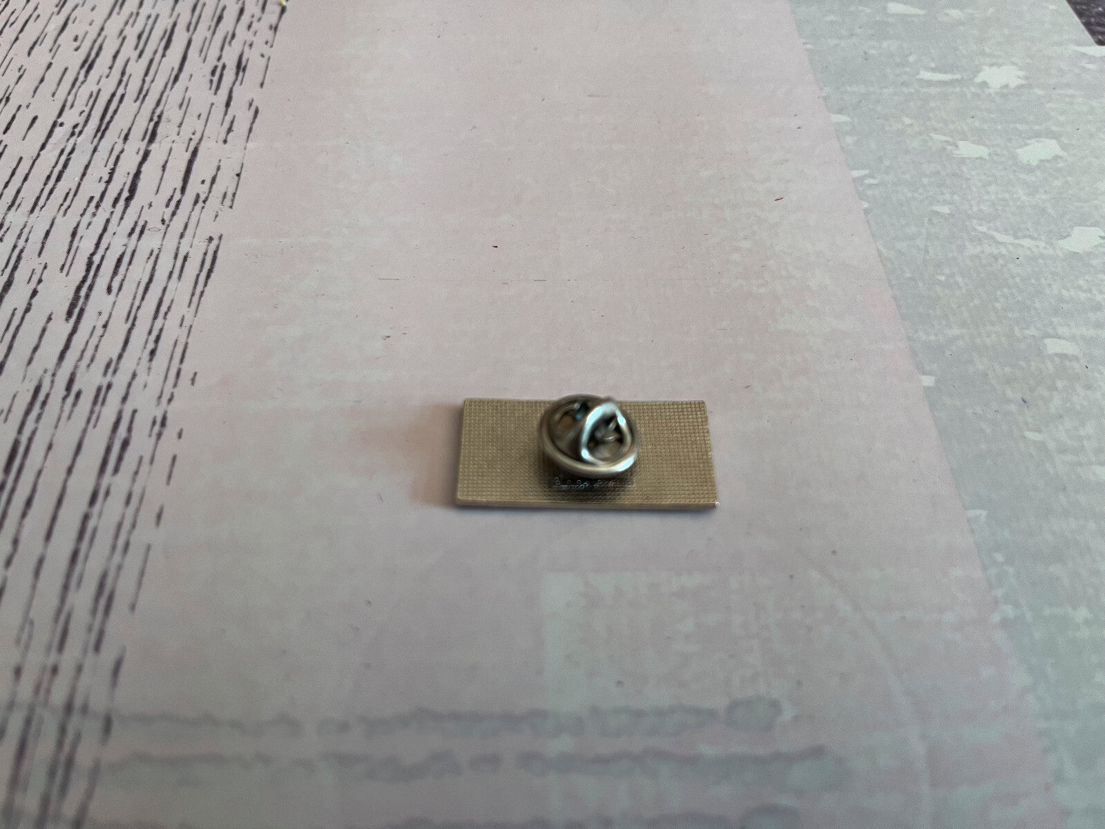 Pin's Badge Automobile Voiture Genuine Parts Peugeot