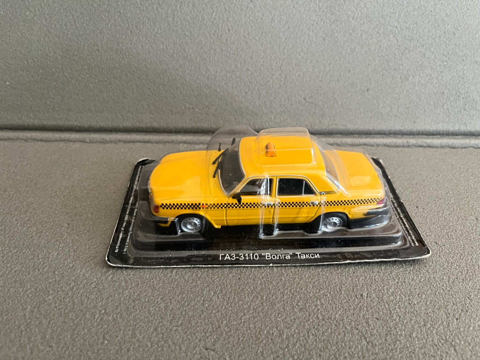 Voiture Miniature Gaz Volga 3110 Taxi Ixo DeAgostini URSS Pays Est Russie 1/43