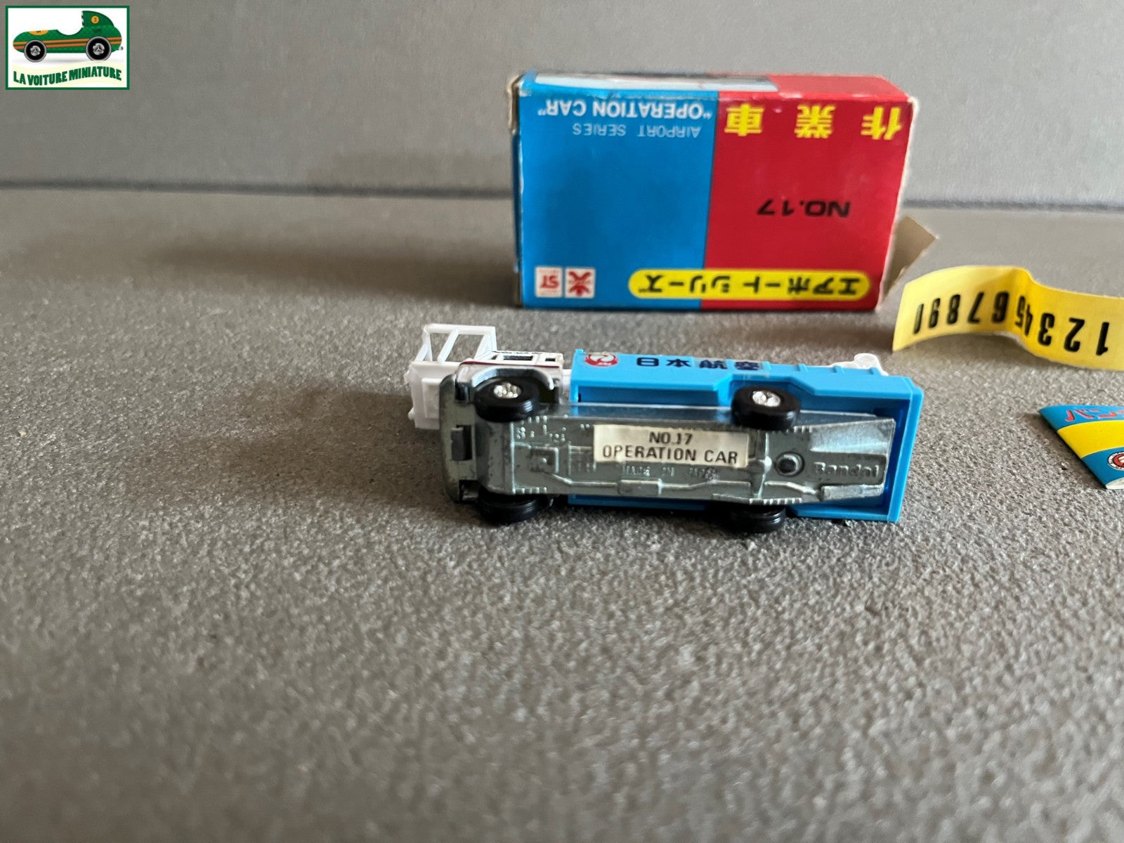 Voiture miniature Camion Jupiter Airport Series Operation Car Bandai Japan