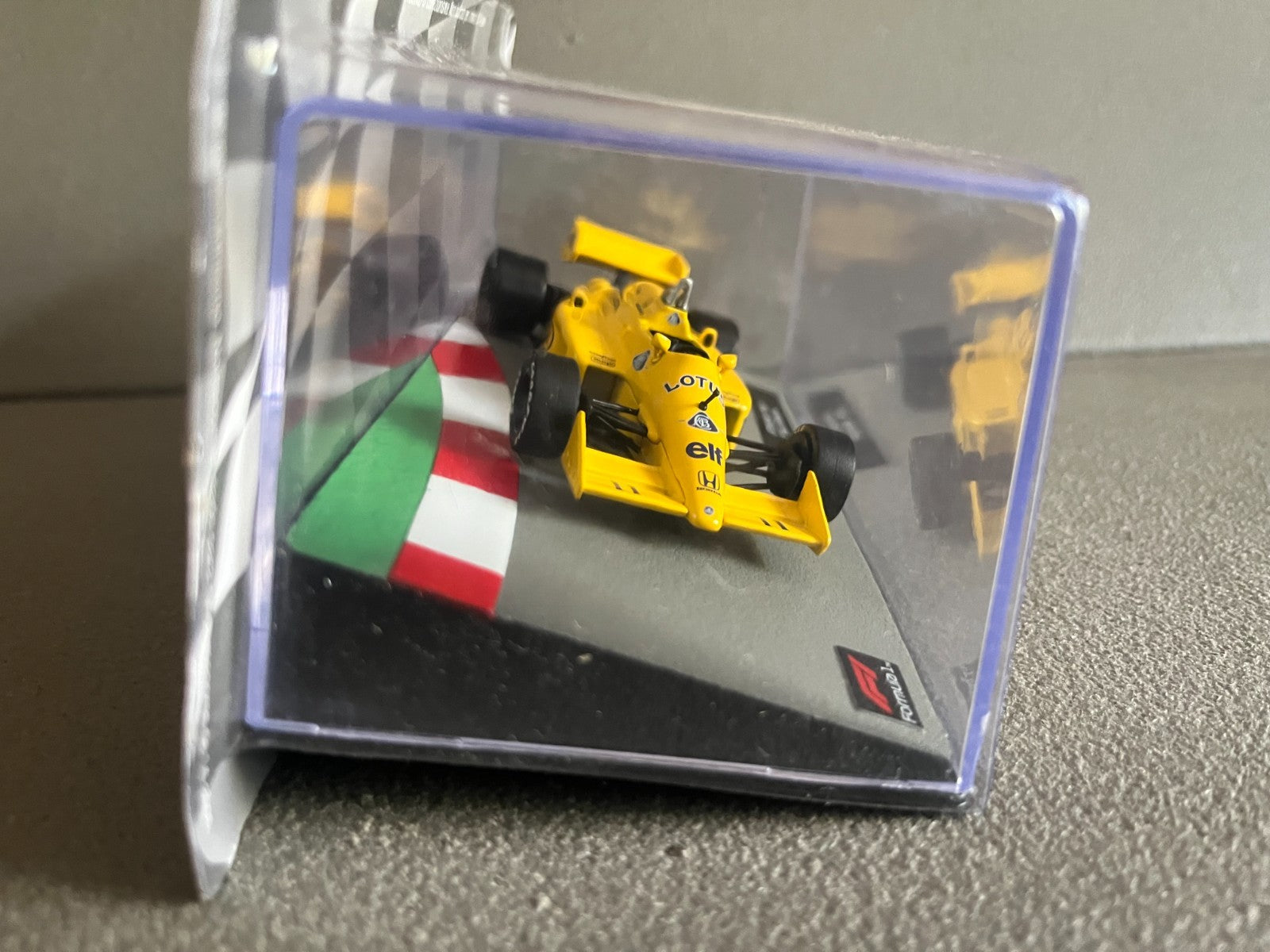 Voiture miniature Formule 1 F1 Lotus 99T 1987 Nakajima 1/43