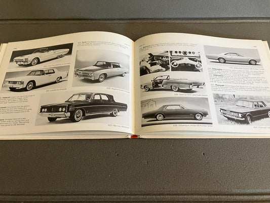 Livre Voiture Automobile American Cars of the 1960s Warne Anglais