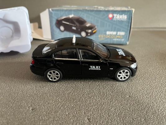 Voiture Miniature BMW 318i Stockholm Taxi du Monde Welly au 1/38