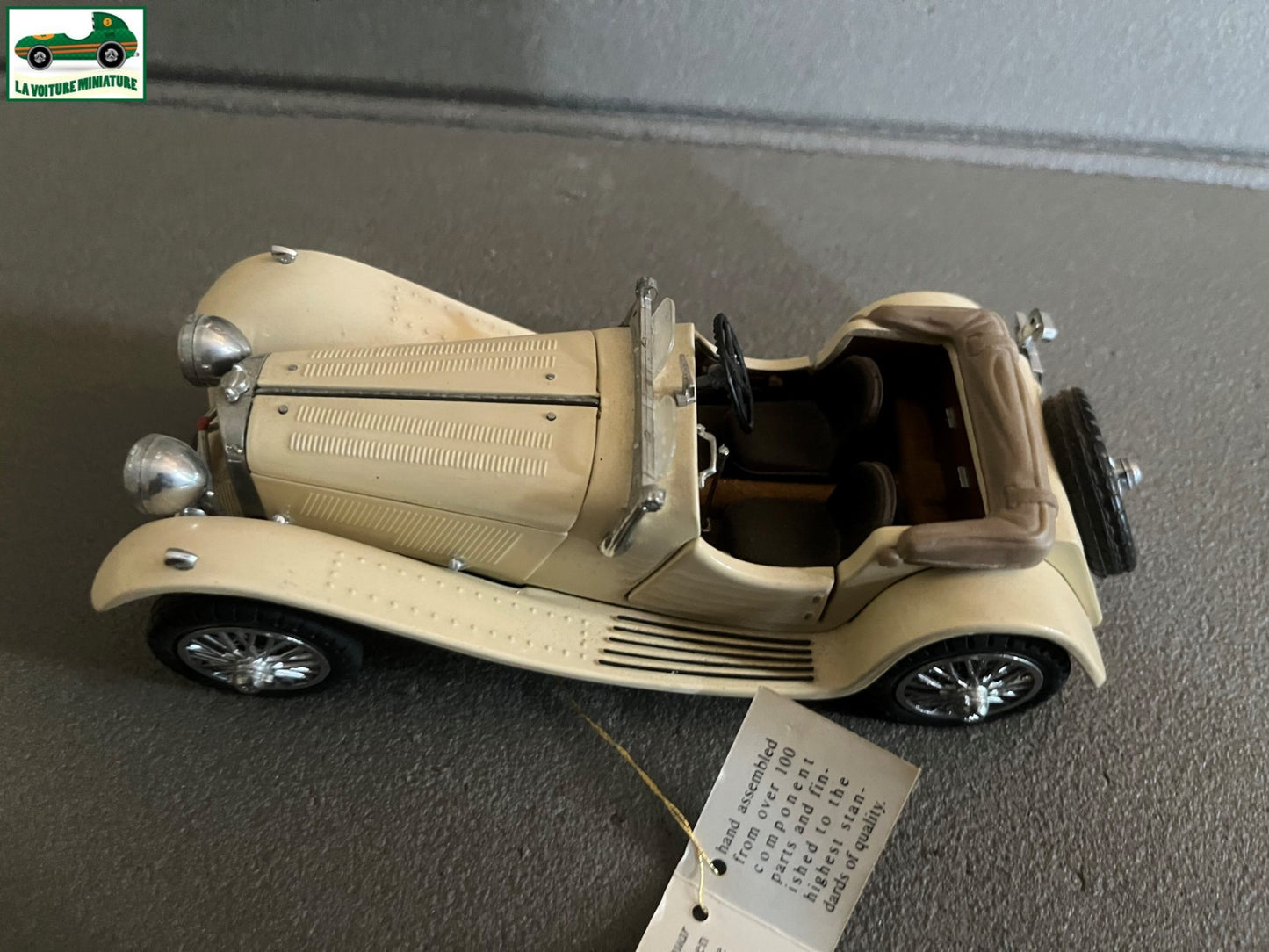 Voiture miniature 1938 Jaguar SS-100 Franklin Mint 1/24 Défauts