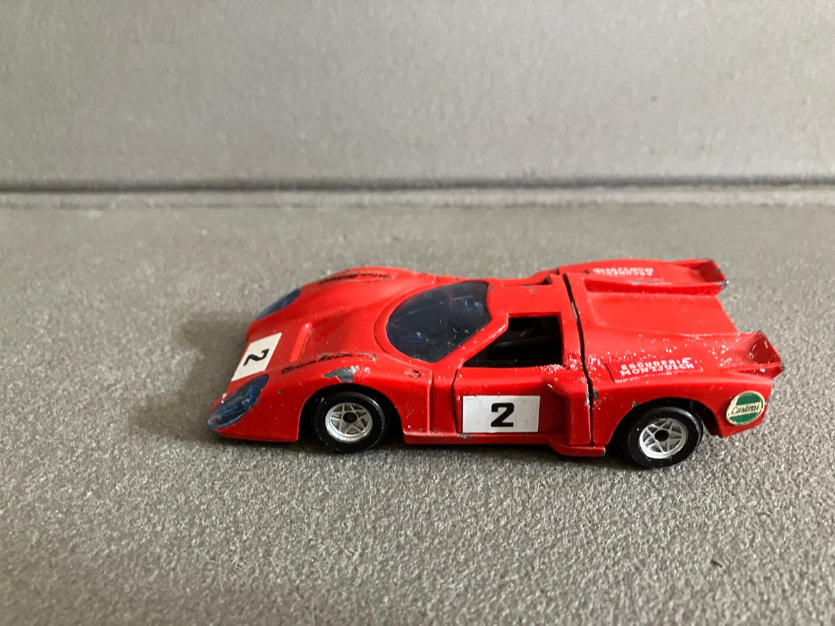Ancienne Voiture Miniature Chevron GT B 16 Politoys  Italy au 1/43 Epave