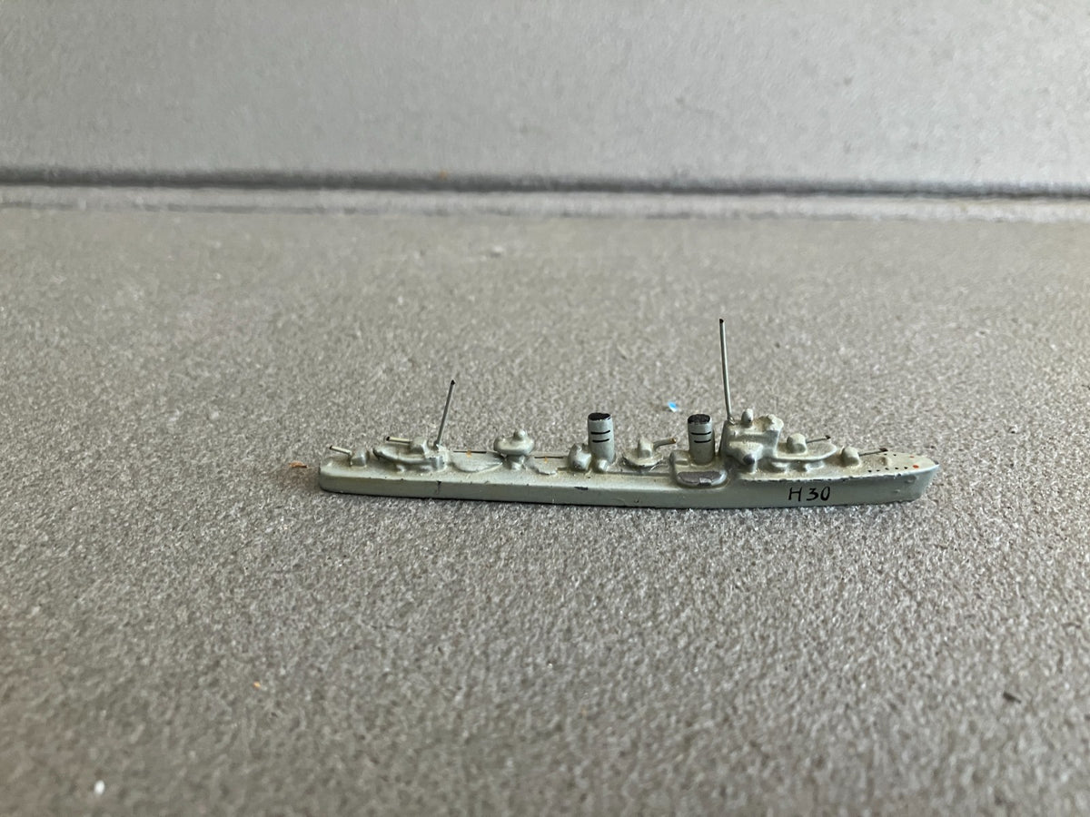 Ancien Bateau miniature Militaire H30 Alliage Plomb Wiking Germany 1/1250