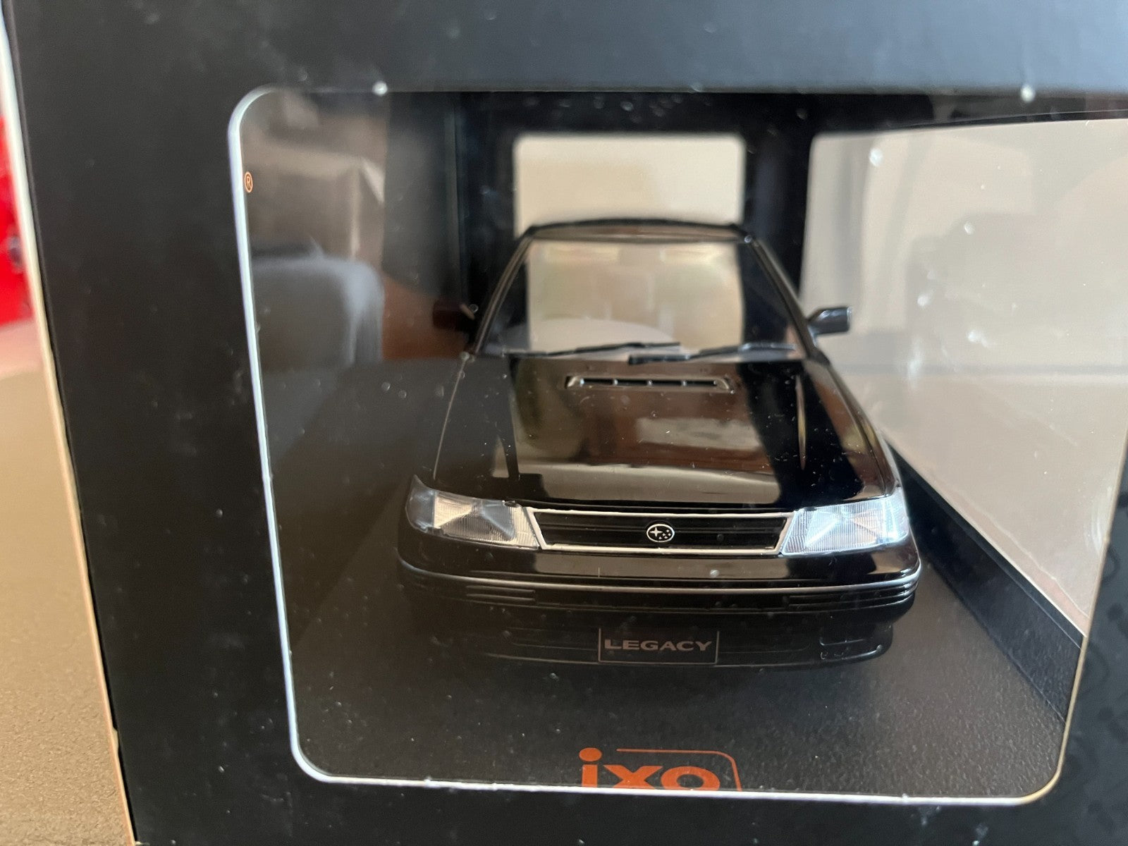 Voiture miniature Subaru Legacy RS 1991 IXO au 1/18