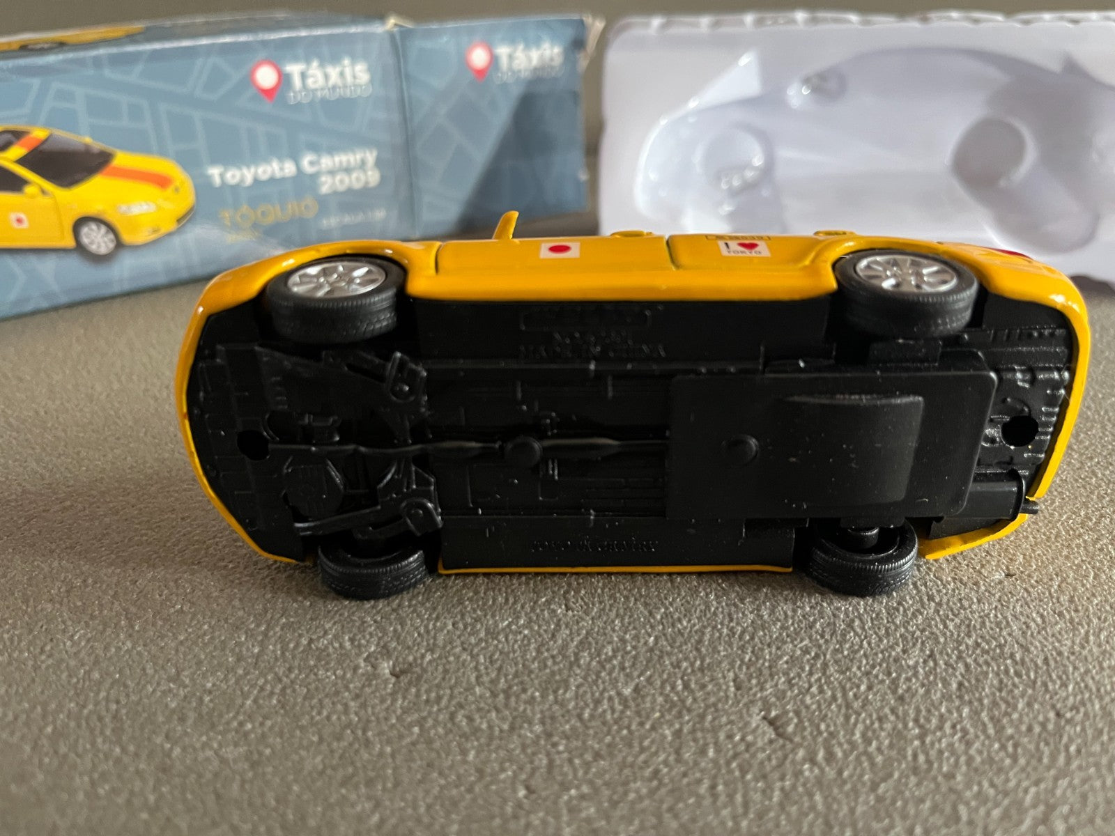 Voiture Miniature Toyota Camry 2009 Tokyo Taxi du Monde Welly au 1/38