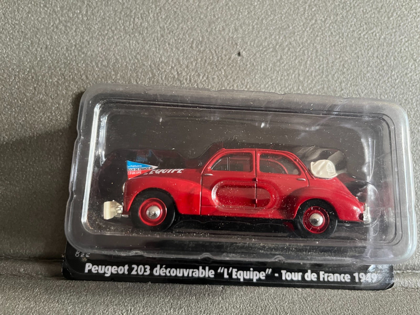 Voiture Miniature Peugeot 203 Découvrable L'Equipe 1949 Tour Vélo Norev 1/43