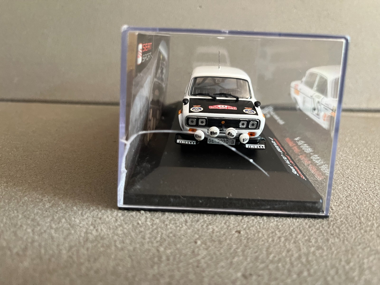 Voiture Miniature Seat 1430 - 1800 Gr. 4 Rallye Monte Carlo 1977 au 1/43