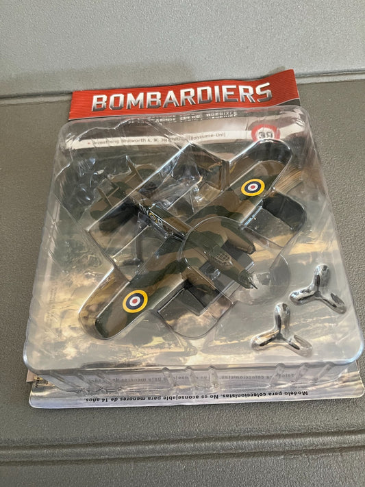 Avion miniature Militaire Bombardier Armstrong Whitworth AW38 Altaya 1/72