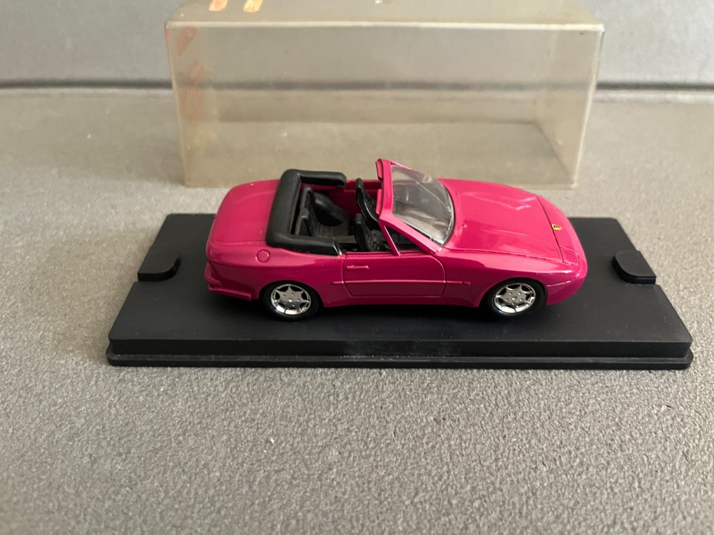 Voiture Miniature Porsche 944 Cabriolet Verem 3001 au 1/43