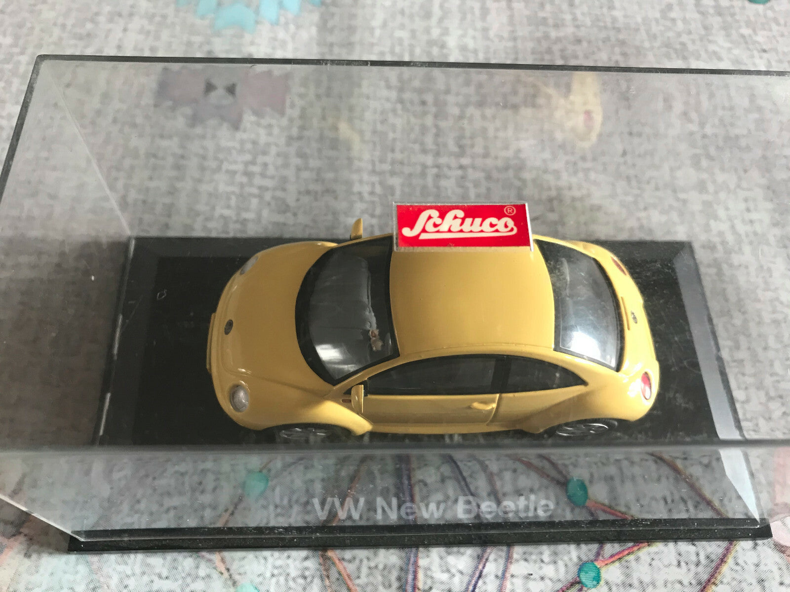 Voiture Miniature Schuco Volkswagen VW New Beetle au 1/43