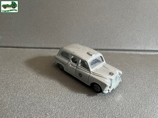 Ancienne Voiture Miniature Austin taxi Jubilee 1977 Queen Dinky Toys England