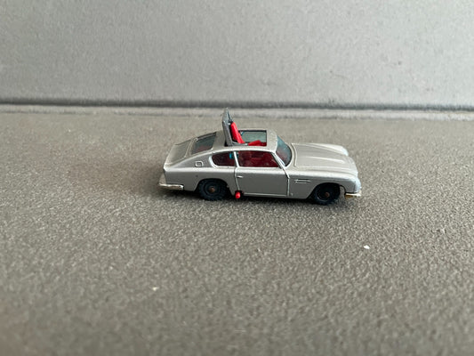 Ancienne Miniature Voiture James Bond 007 Aston Martin Husky Gt Britain