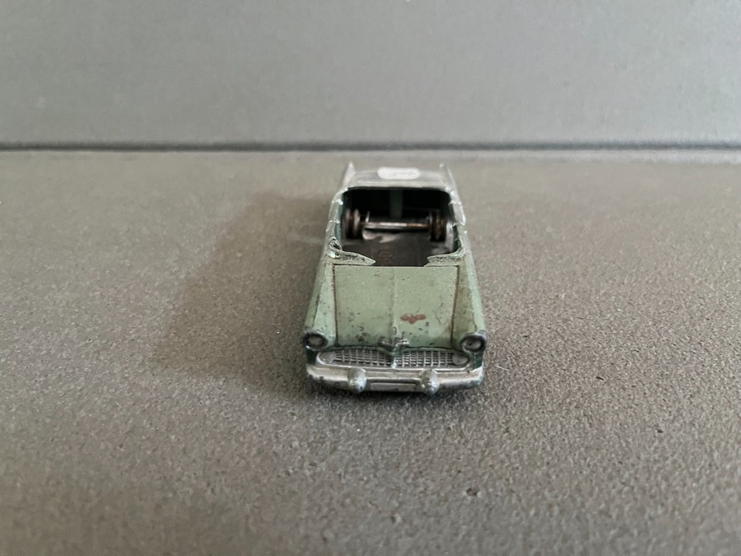 Ancienne Miniature Voiture Simca Chambord Dinky Toys Meccano France Epave