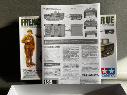 Maquette Militaire Blindé Figurine Soldat French Armored Carrier UE Tamiya 1/35