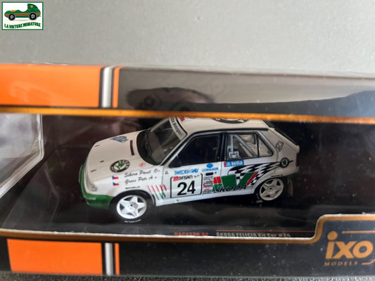 Voiture Miniature Skoda Felicia Kit Car #24 Rallye Suede 1995 Ixo au 1/43