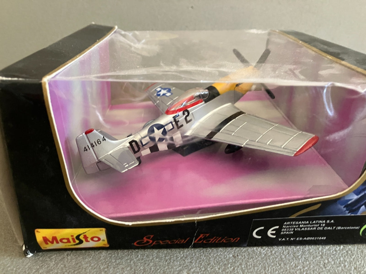 Avion miniature Militaire WWII Maisto Flyers 1/72