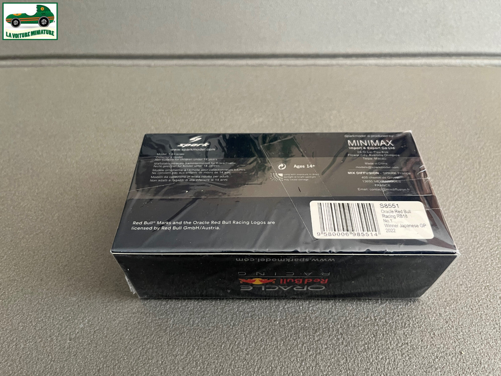 Voiture Miniature Formule 1 F1 Oracle Red Bull Racing RB18 Japon Spark au  1/43