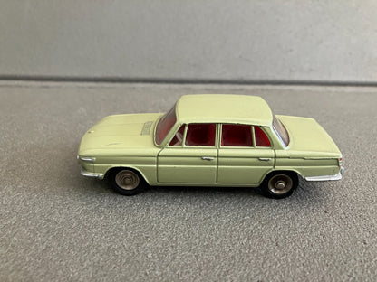 Ancienne Voiture Miniature BMW 1500 534 France Meccano Dinky Toys 1/43