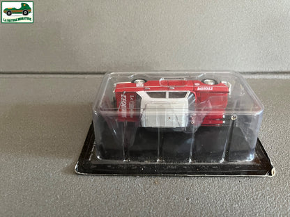 Voiture Miniature Peugeot 404 Tour de France 1968 Vélo Norev 1/43