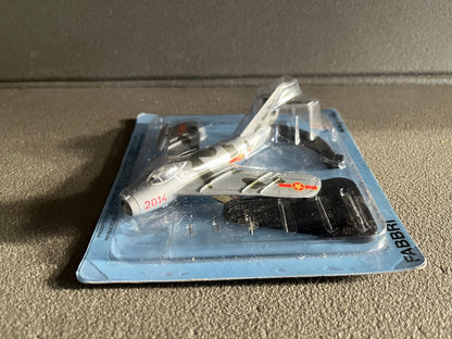 Avion miniature Militaire Mig-17 Fabbri Italeri 1/100