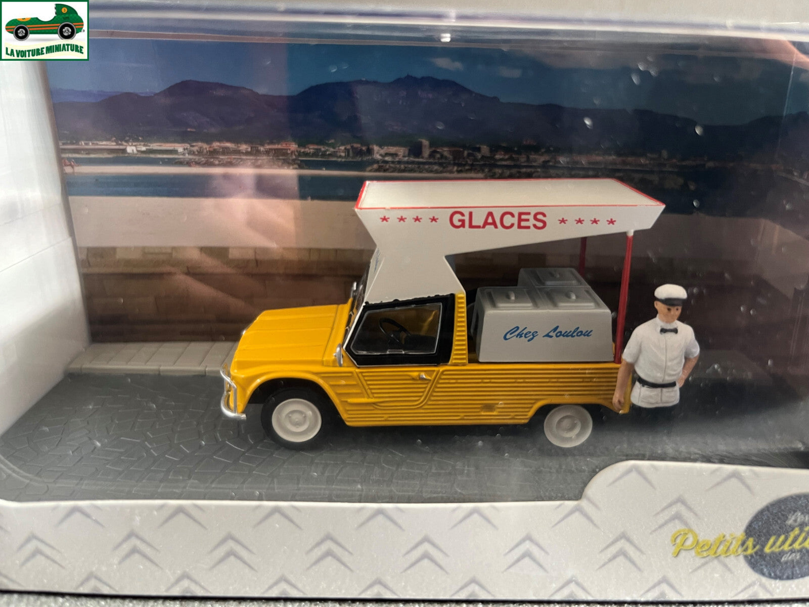 Voiture Miniature Diorama Citroen Mehari Glacier Marchand de Glaces 1/43 Atlas