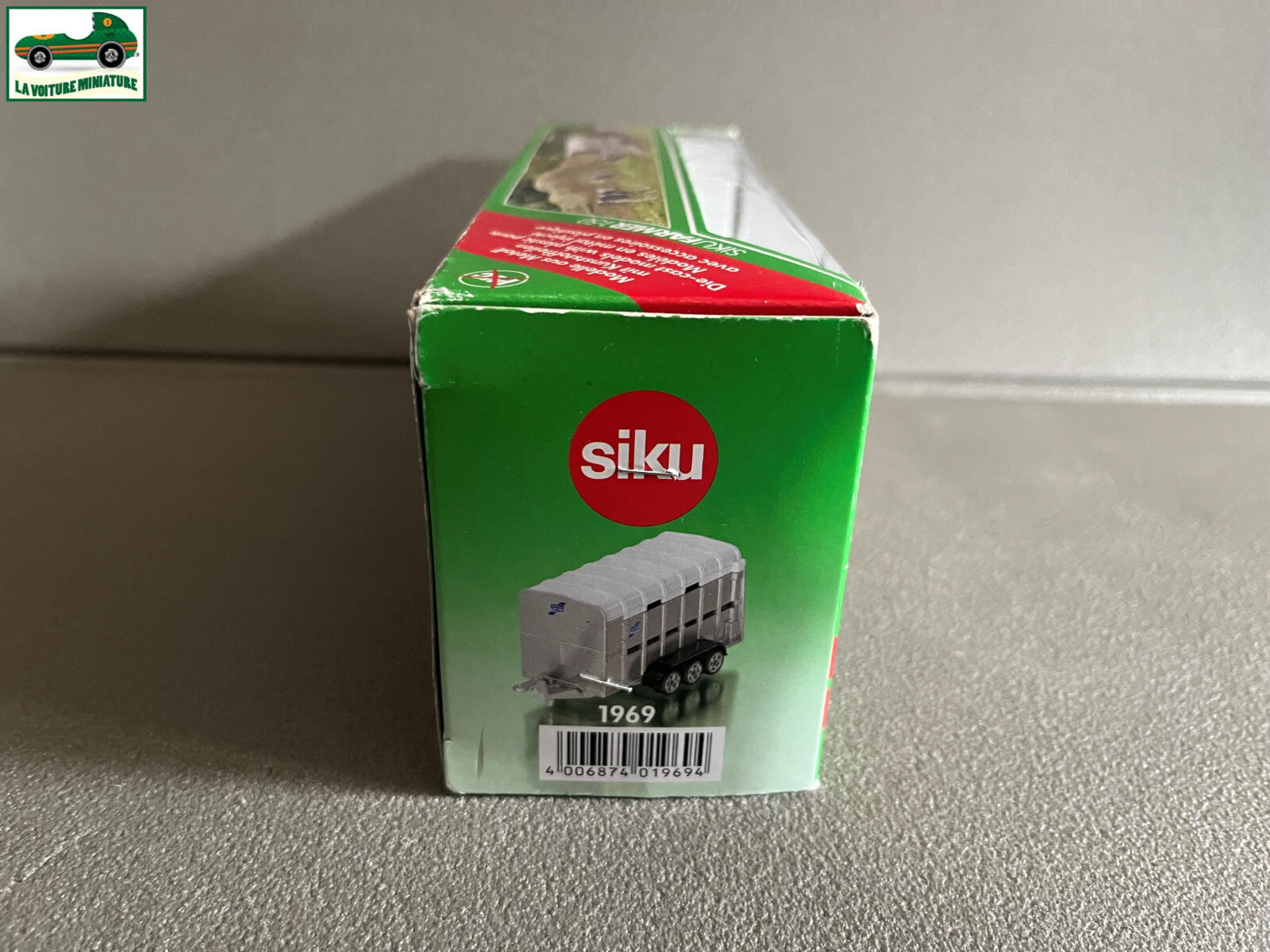 Miniature Voiture Remorque Agricole 1969 Betaillere Siku 1/50