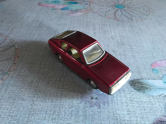  Ancien Jouet Voiture MF234 Made in China Tole Metal à Friction 1/30 15cm env