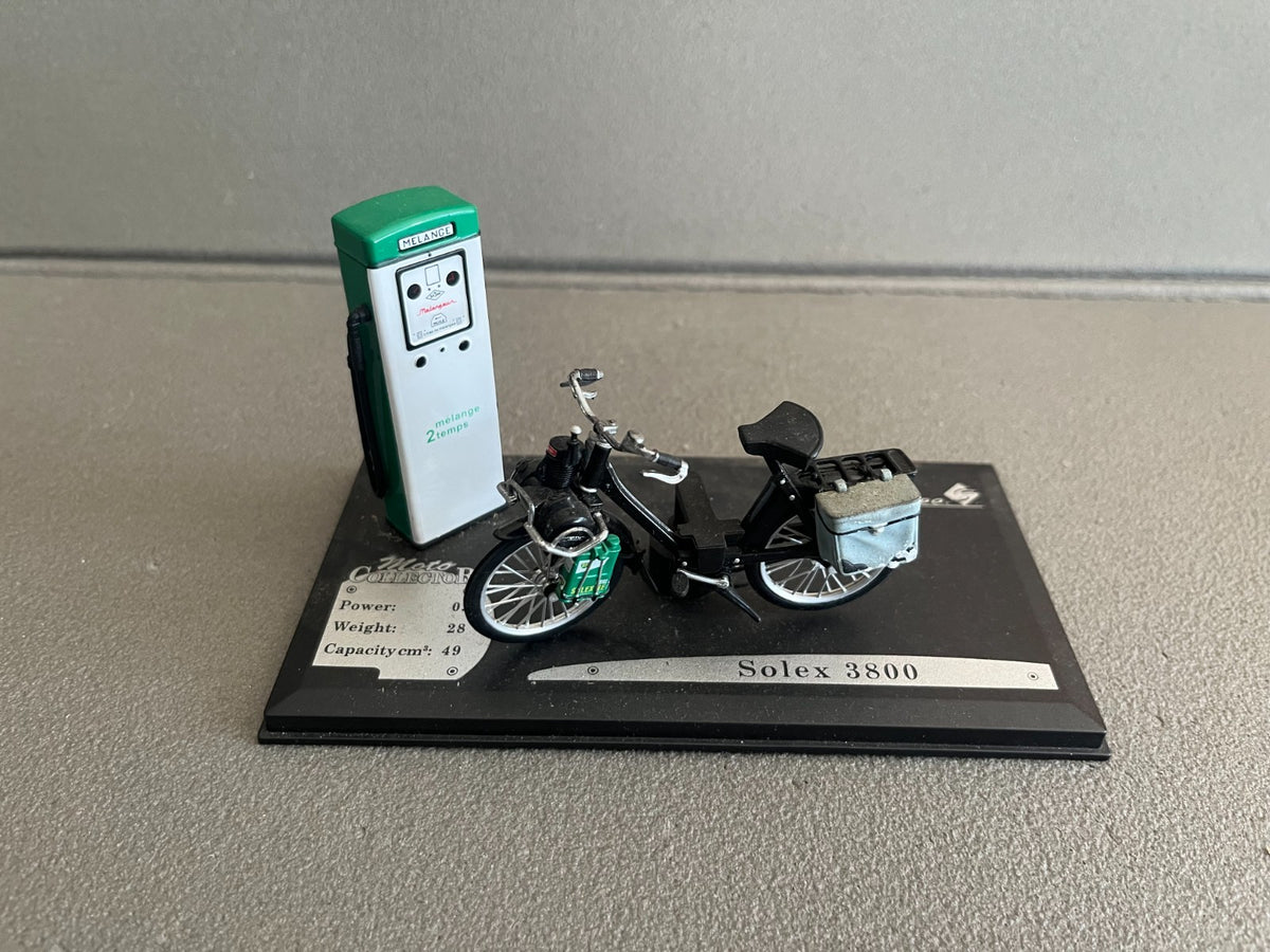 Moto Miniature Cyclomoteur  Scooter Solex 3800 Solido  1/18
