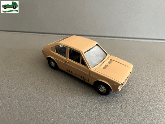 Ancienne Miniature Alfa Romeo Alfasud Politoys 1/25 Epave