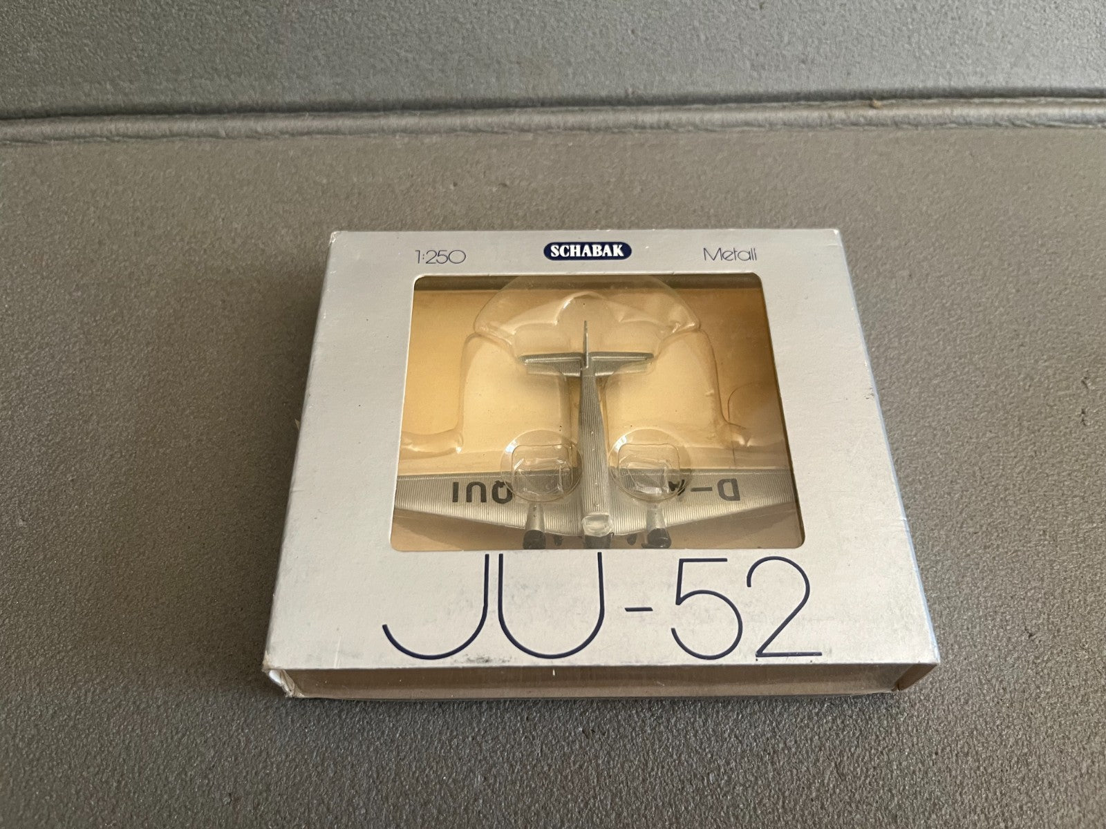 Ancien Avion miniature Militaire JU-52 Schabak 1/250