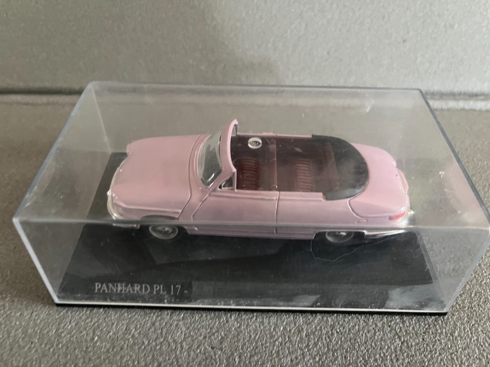 Voiture miniature Panhard PL 17 Leader Eligor au 1/43