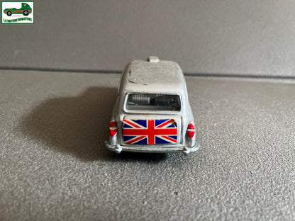 Ancienne Voiture Miniature Austin taxi Jubilee 1977 Queen Dinky Toys England
