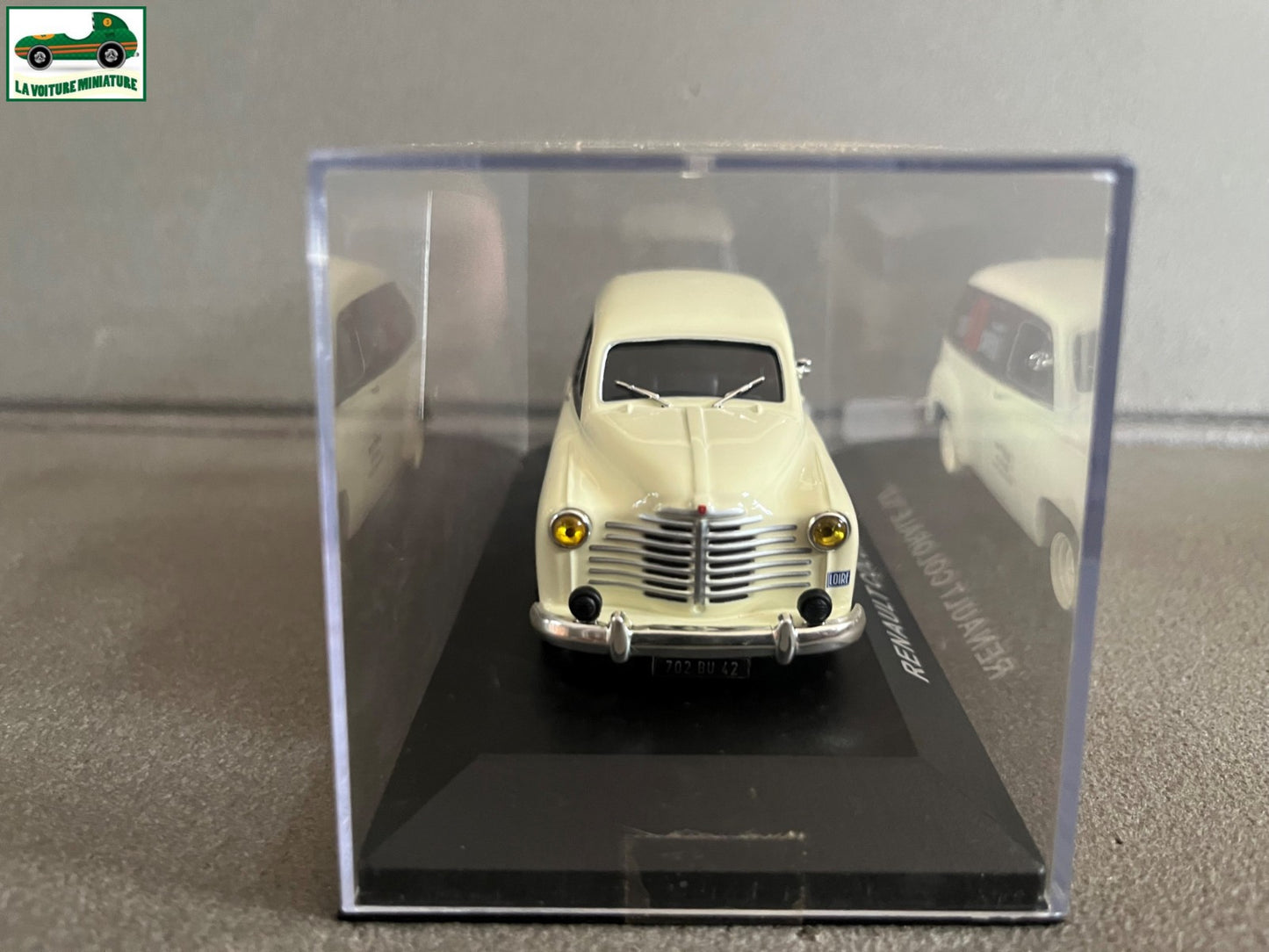 Voiture Miniature Publicitaire Renault Colorale LU au 1/43