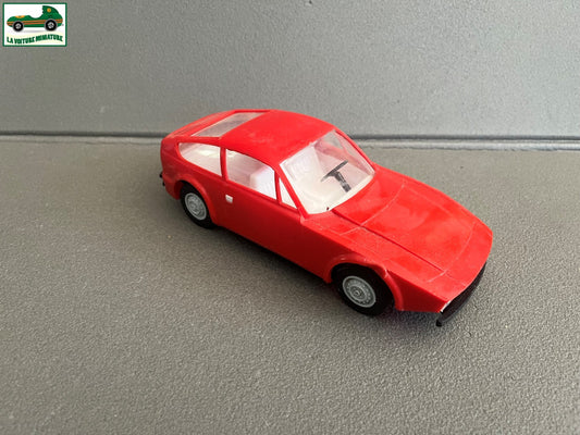 Ancienne Miniature Voiture Plastique Alfa Romeo 1300 Junior Zagato 1/20