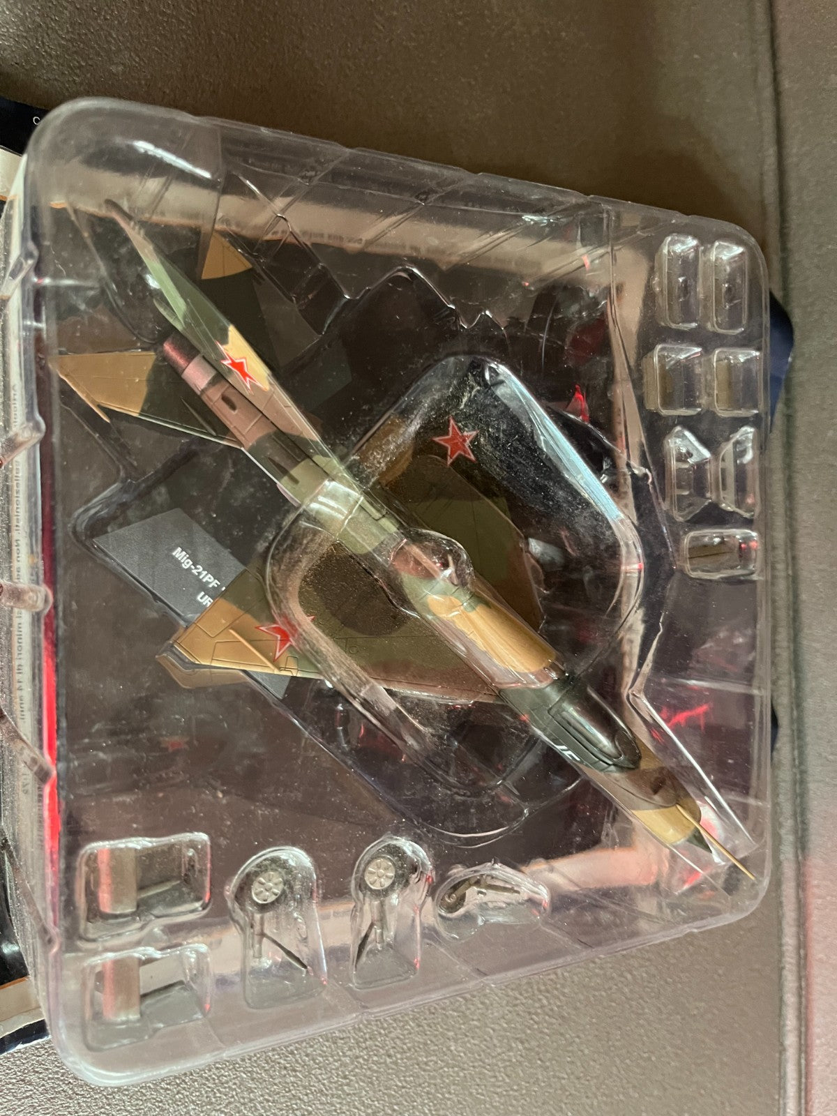 Avion miniature Militaire Combat Reaction Mig-21 PF URSS Altaya 1/72