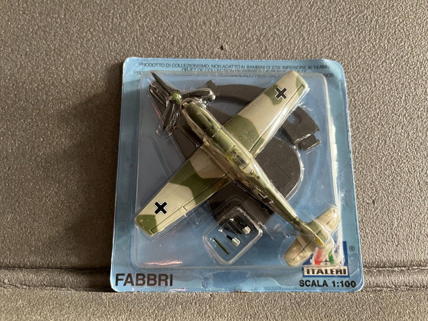 Avion miniature Militaire Bf-109e Fabbri Italeri 1/100