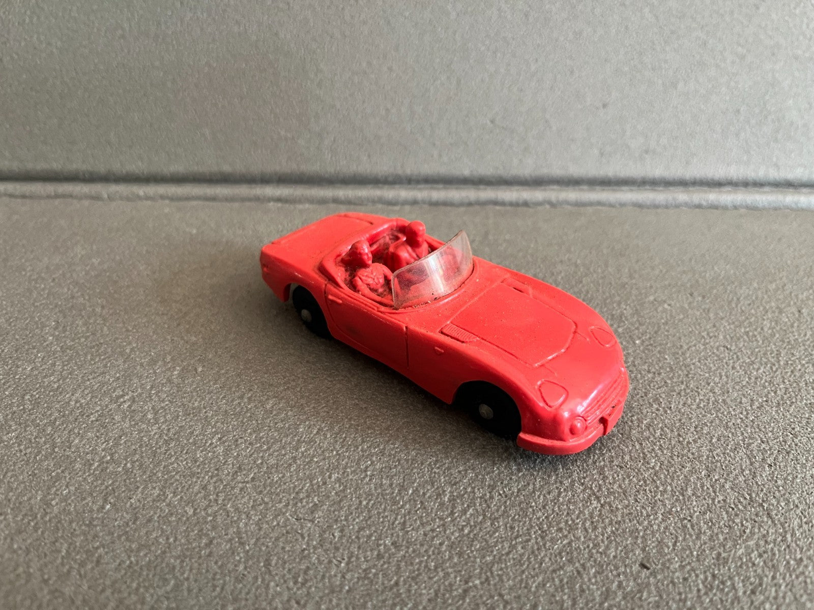 Voiture Miniature Ancien Toyota 2000GT Tomte Lardal Norway Plastique Gomme