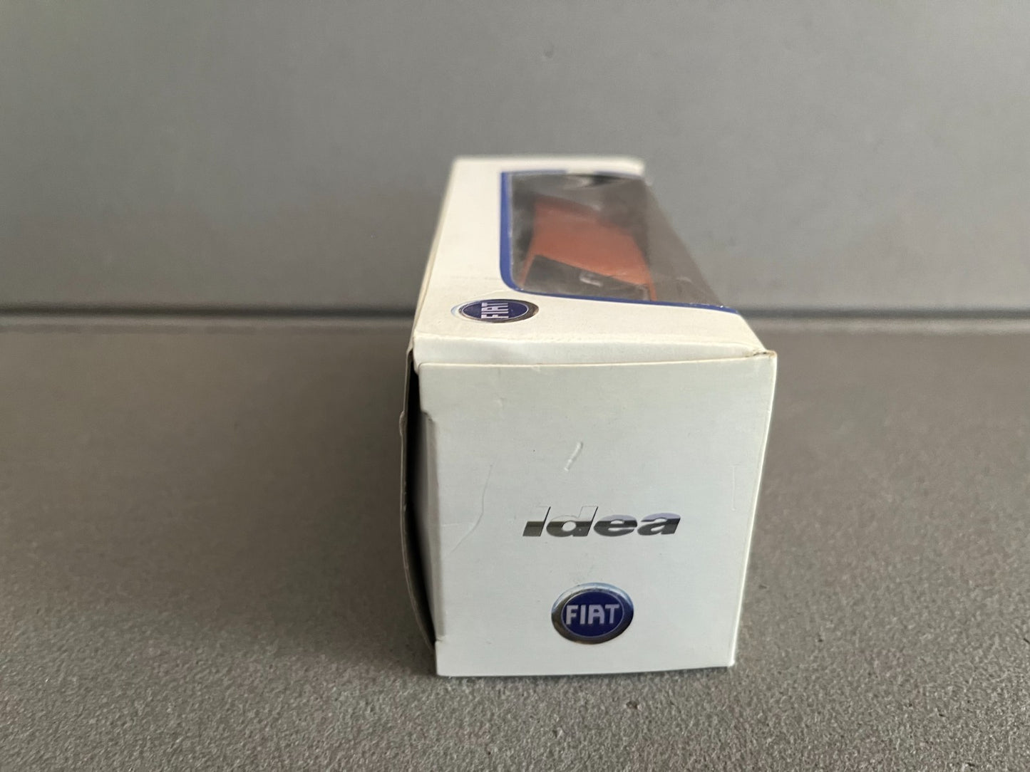 Voiture Miniature Fiat Idea Norev au 1/43