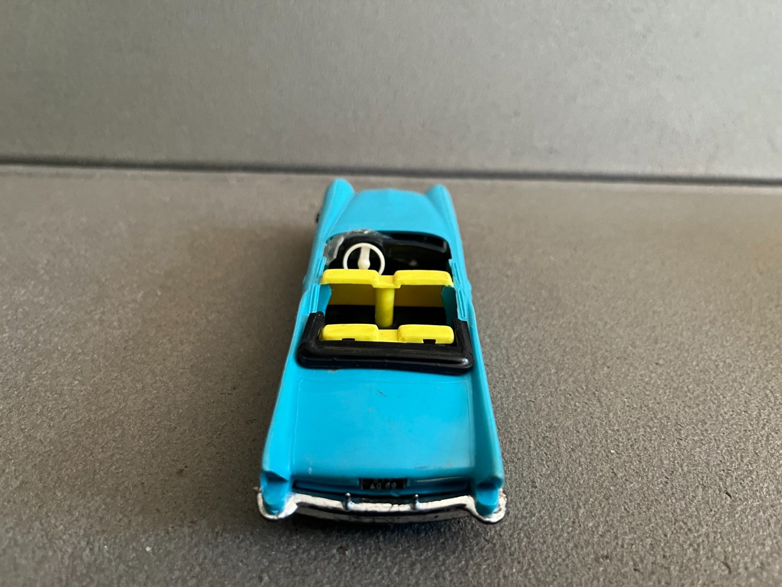 Ancienne Voiture Miniature Chrysler New Yorker Norev Plastique France Epave