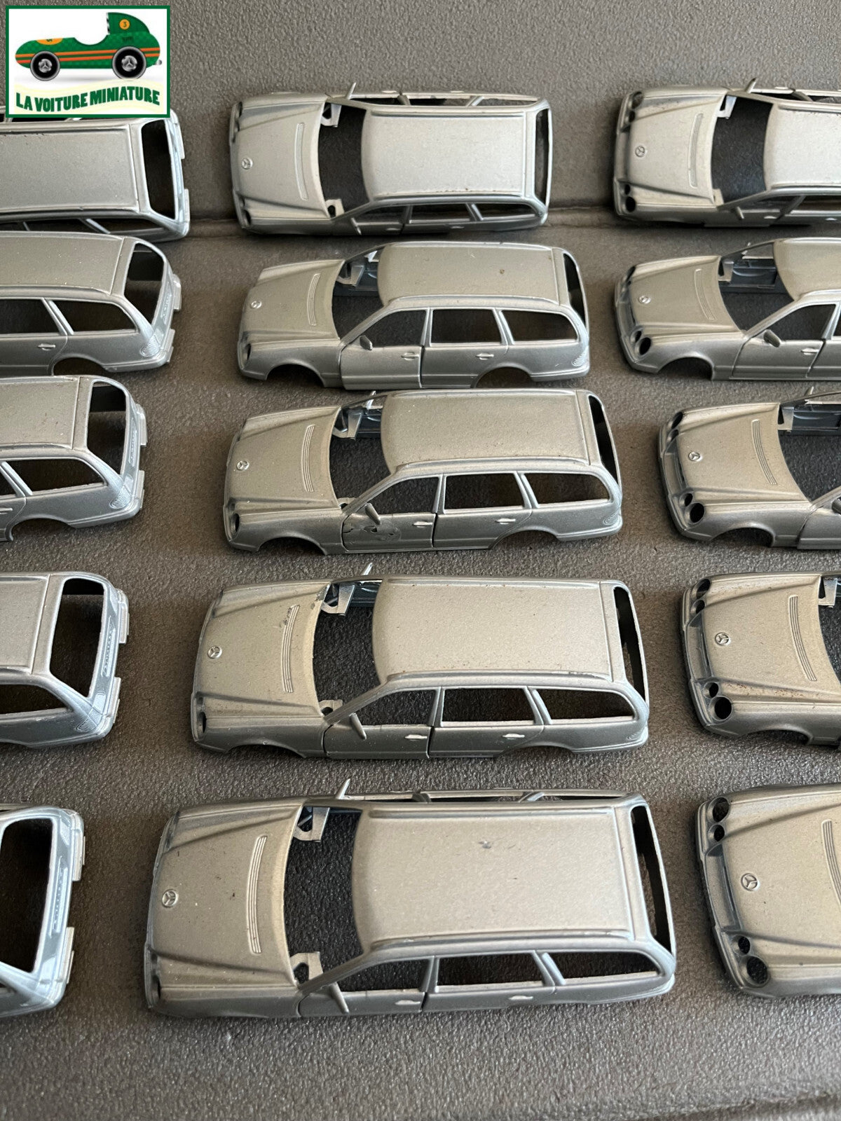 Voiture Miniature Lot 15 Carrosserie Majorette Mercedes Break Classe E 1/37