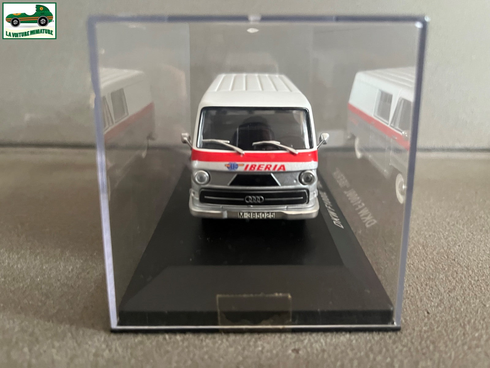 Voiture Miniature Camion Publicitaire DKW F1000L Iberia au 1/43