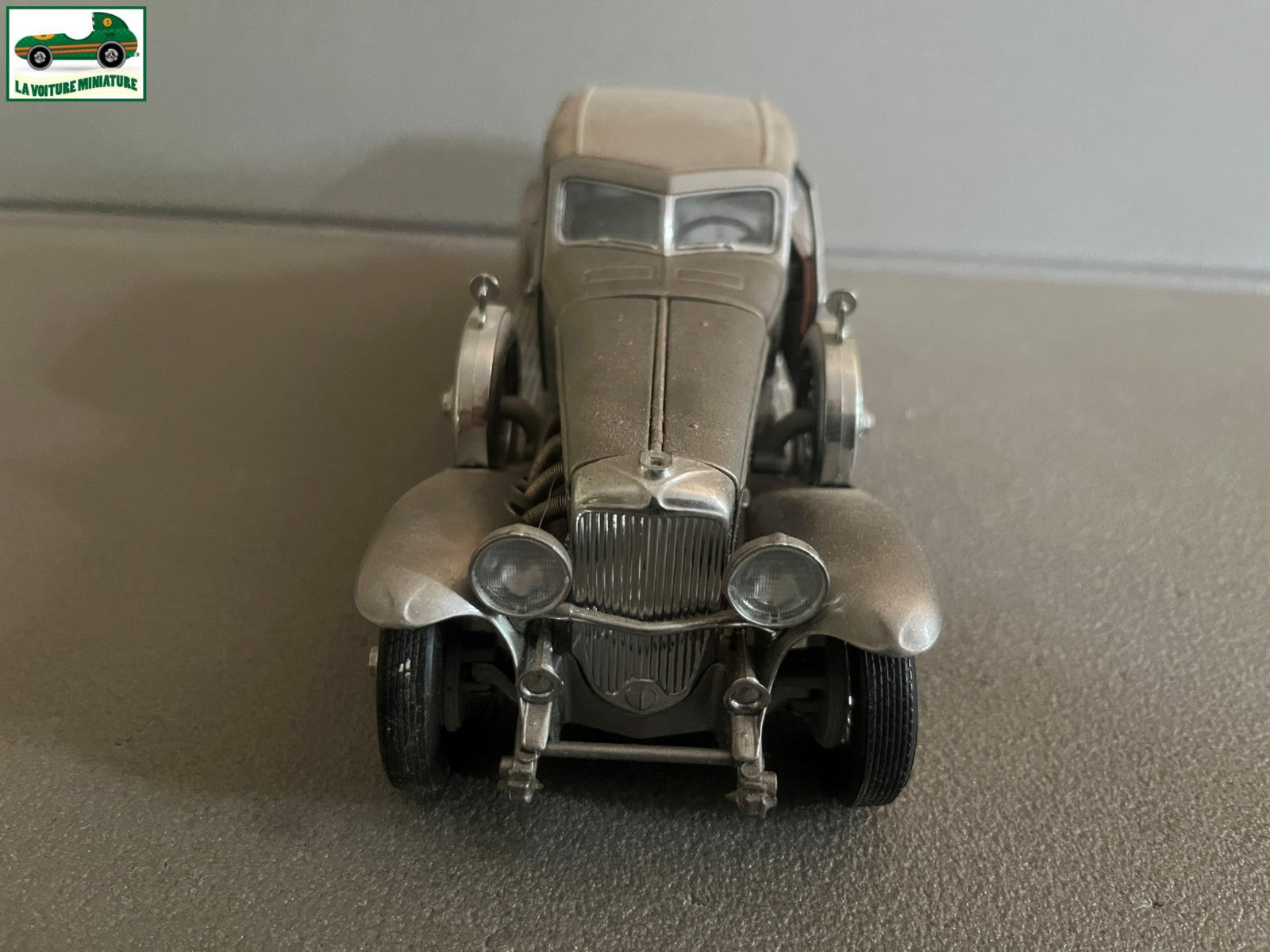 Voiture miniature 1933 Duesenberg SJ Twenty Grand Franklin Mint 1/24 Défauts