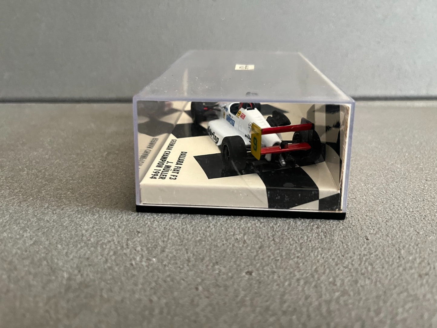 Voiture Miniature Formule 1 F1 Dallara Fiat F3 Muller 1994 Minichamps au 1/43